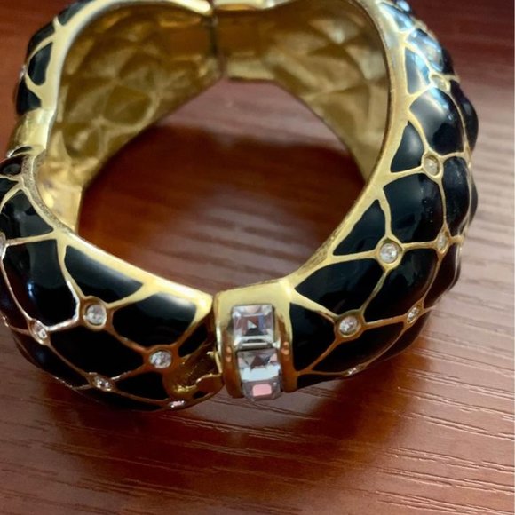 Swarovski Quilted Ribbon Bow Bangle Bracelet with Crystal Accents - Picture 3 of 4